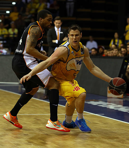 在裁判的判 在裁判的判