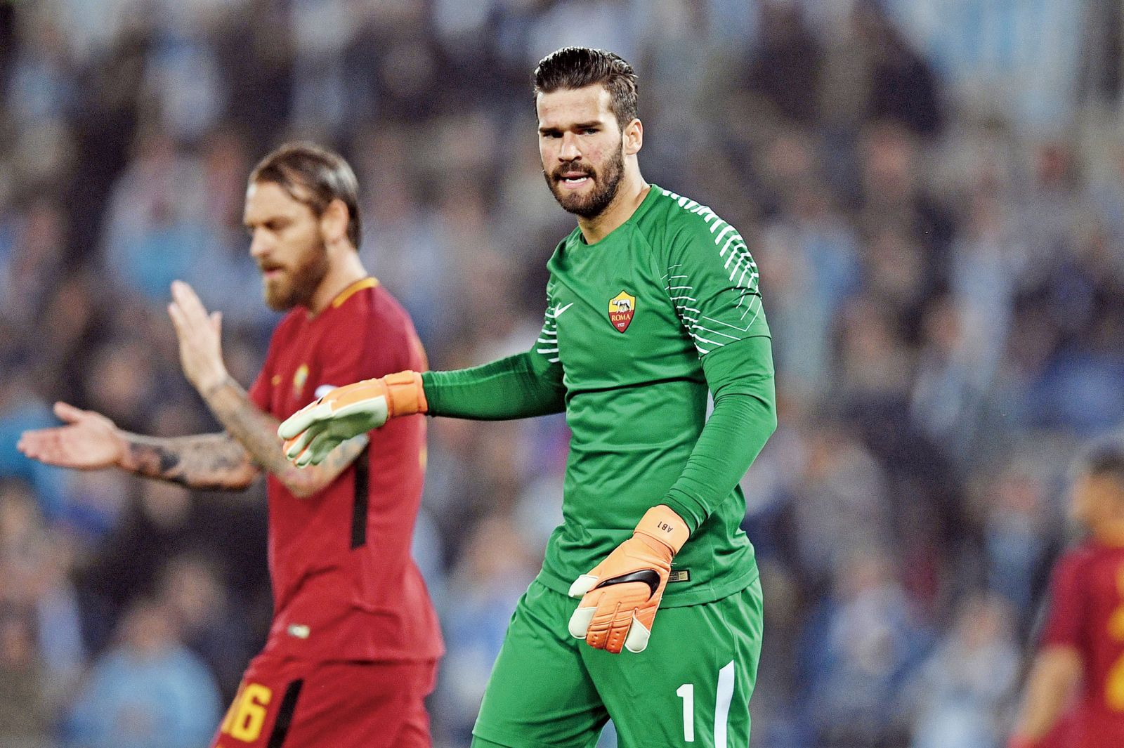 这种历史背 这种历史背