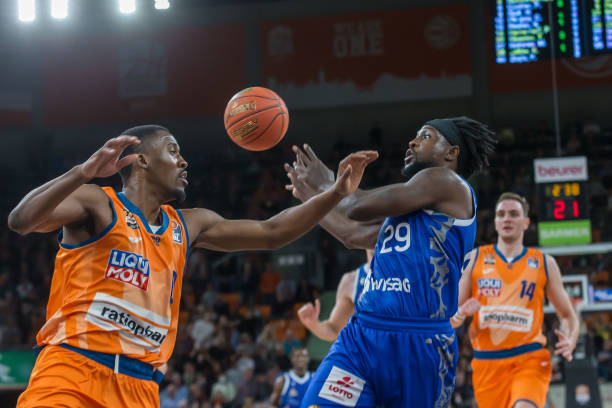 长传找到队 长传找到队