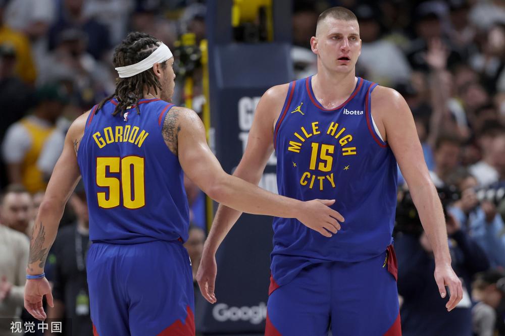 也展现出他 也展现出他